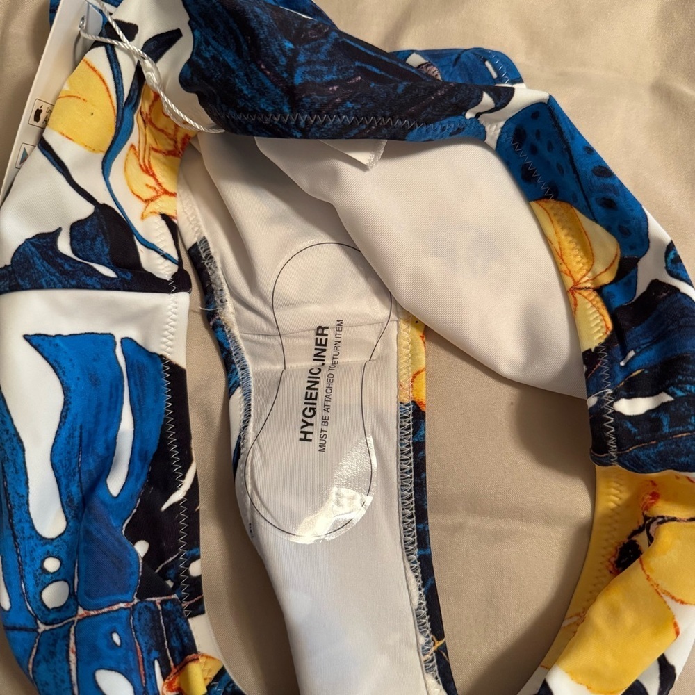 Cupshe Women Sz L Two-Piece Bikini Blue Leaf Print Crisscross Back Tie Swimsuit - Picture 13 of 16